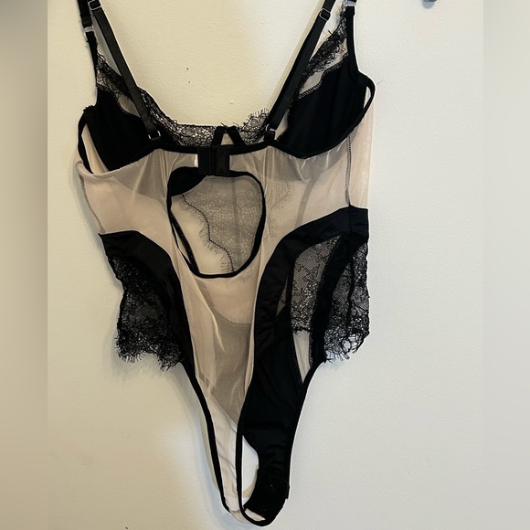 Body suit - Picture 3 of 3